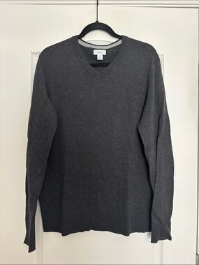 Club Monaco Men's Dark Charcoal V-Neck Sweater